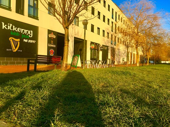 Kilkenny Irish Pub Terraza